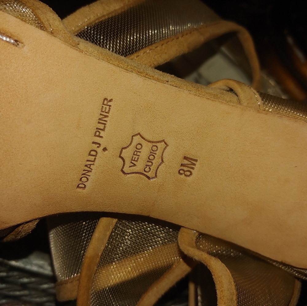 NEW DONALD J PLINER 8 M TAN & GOLD SNAKESKIN LEATHER MESH SANDAL HEELS - Picture 9 of 11